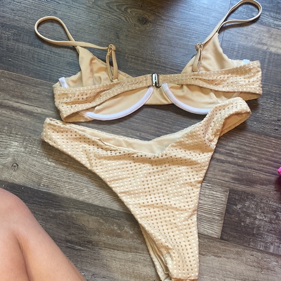 Bikini bundle - Picture 2 of 2